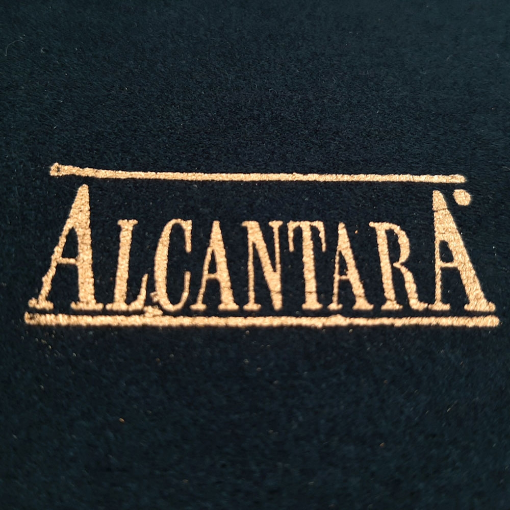 Alcantara® Pannel - Dunkelmarine - Stückverkauf 2,50m x 1,20m