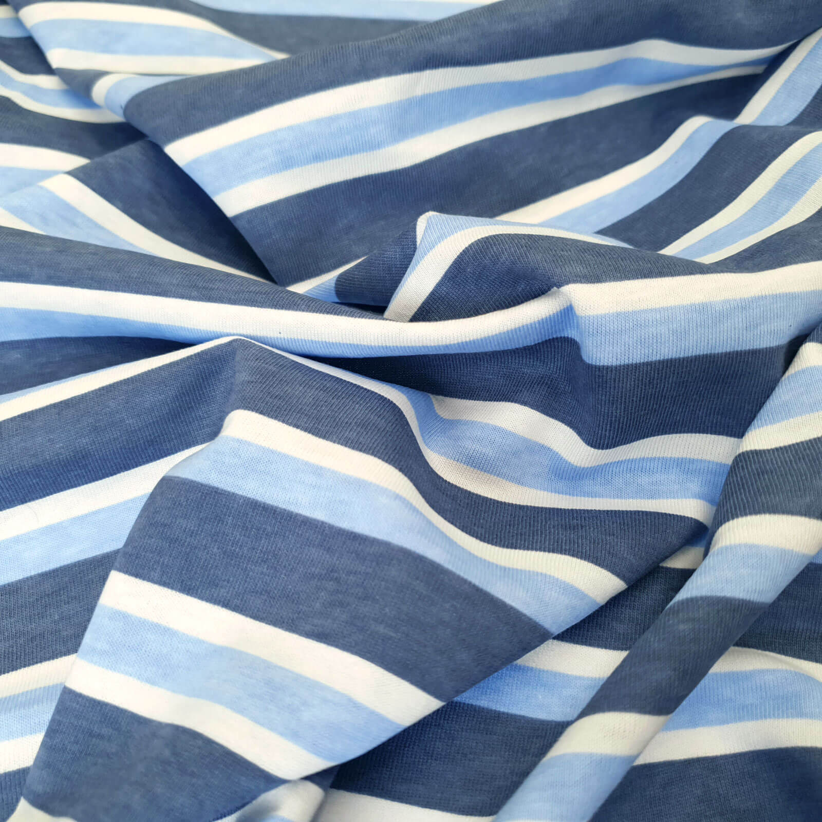 Cyrian - Baumwoll-Jersey mit Querstreifen in Überbreite - Blau/Weiß